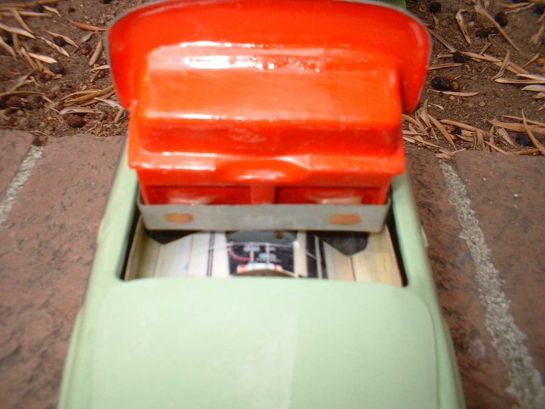 Schuco 5720 "Hydrocar" (Made in Western Germany), battery operated, has functioning hydraulic - 4