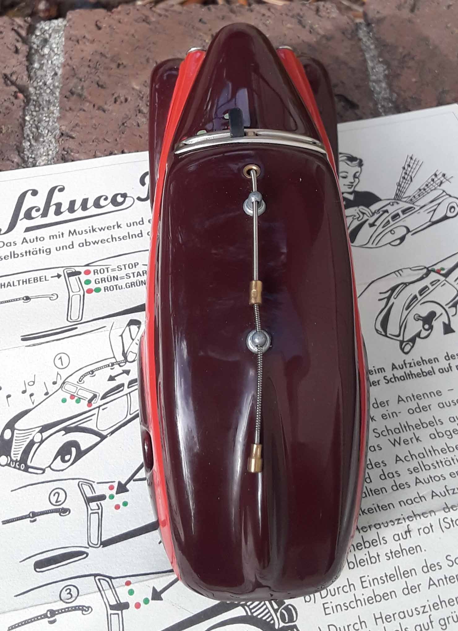 Schuco Radio 5000 reissue (made in Germany), c10, two windup motors, one for "radio" (a music box) - 5