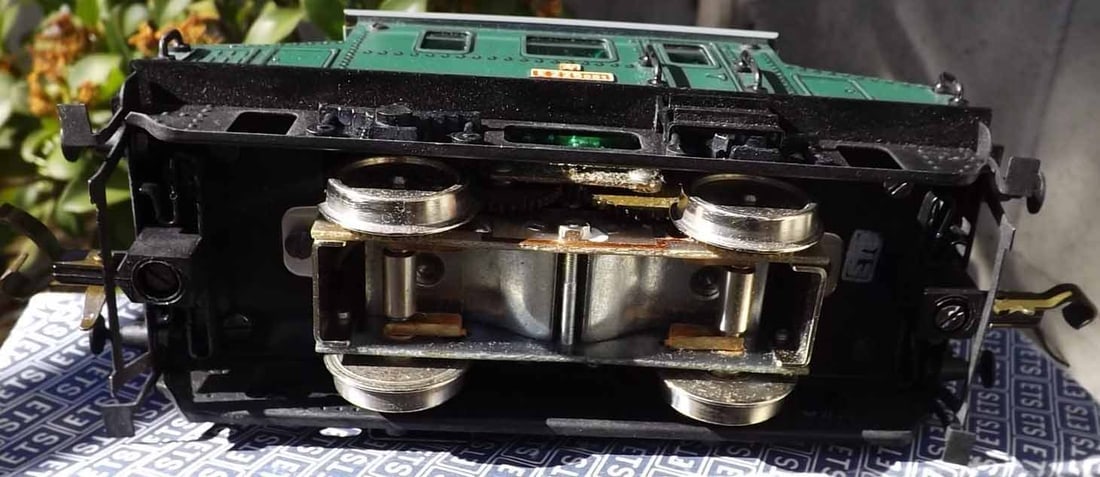ETS 255 (Czech Republic) tinplate electric locomotive, de luxe version with sound module, two rail - 5