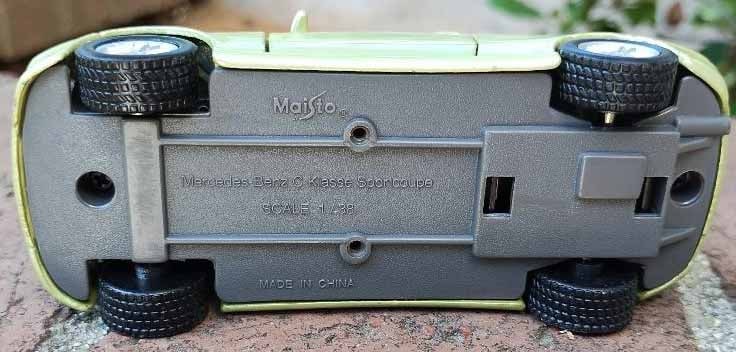 Mercedes Benz C Class 1/43 scale model (not a toy.),c10. - 3