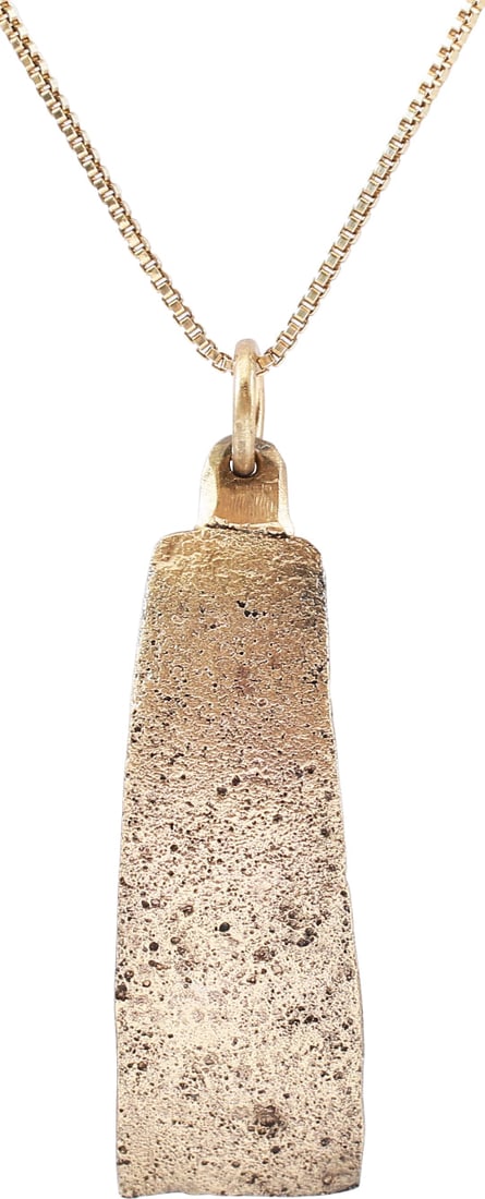 RARE VIKING WOMAN WARRIOR’S BRACELET PENDANT NECKLACE: 10th-11th century AD. Vikings were highly skilled metallurgists, and as a result, breaking metal had supernatural significance for them. Breaking ringjarn (iron rings) as shown on the Larbro Stone, wa