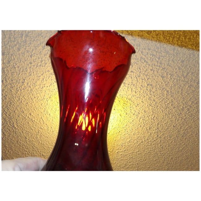Anchor Hocking Royal Ruby Ruffled Top Vases - 7