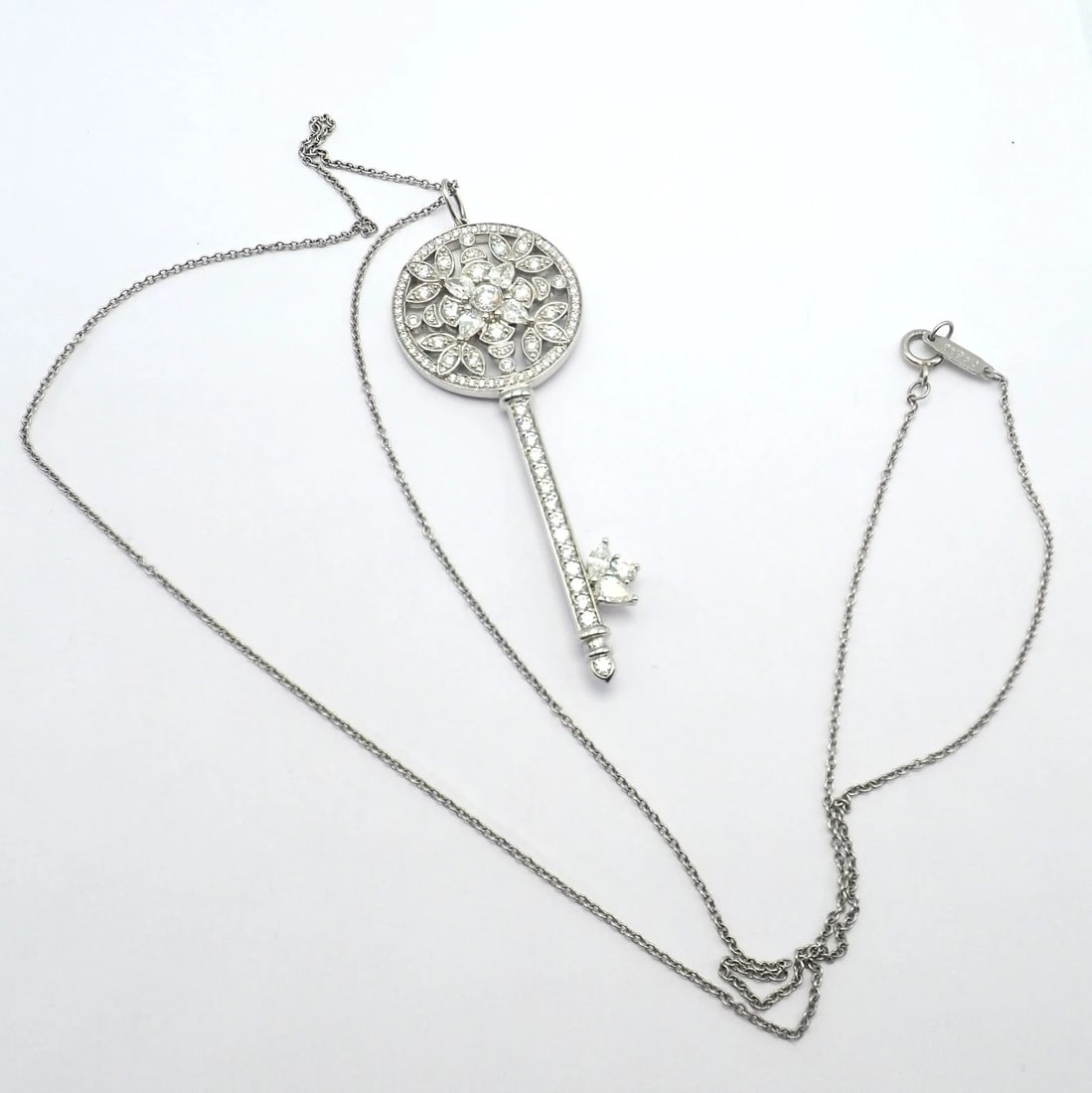 Authentic! Tiffany & Co Platinum Large Victoria Vine Key Pendant Necklace - 11