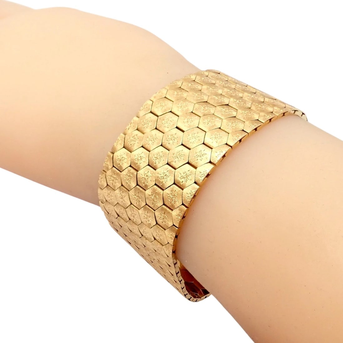 Authentic! Vintage Mario Buccellati 18k Yellow Gold Honeycomb Hexagon Bracelet - 11