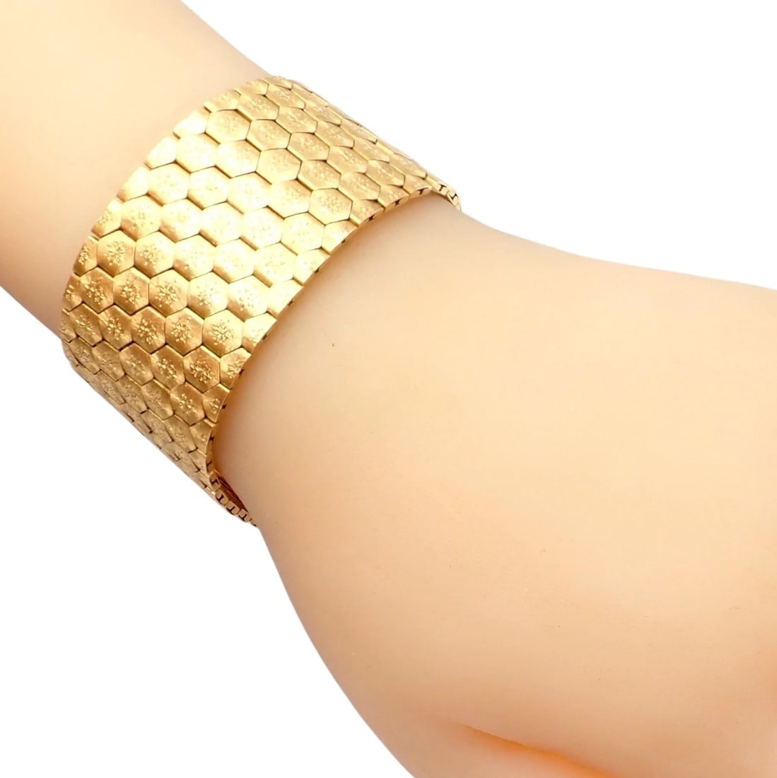 Authentic! Vintage Mario Buccellati 18k Yellow Gold Honeycomb Hexagon Bracelet - 12