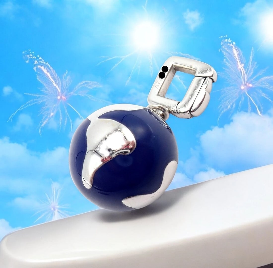 Vintage Louis Vuitton 18k White Gold Enamel Globe World Diamond Charm Pendant - 2