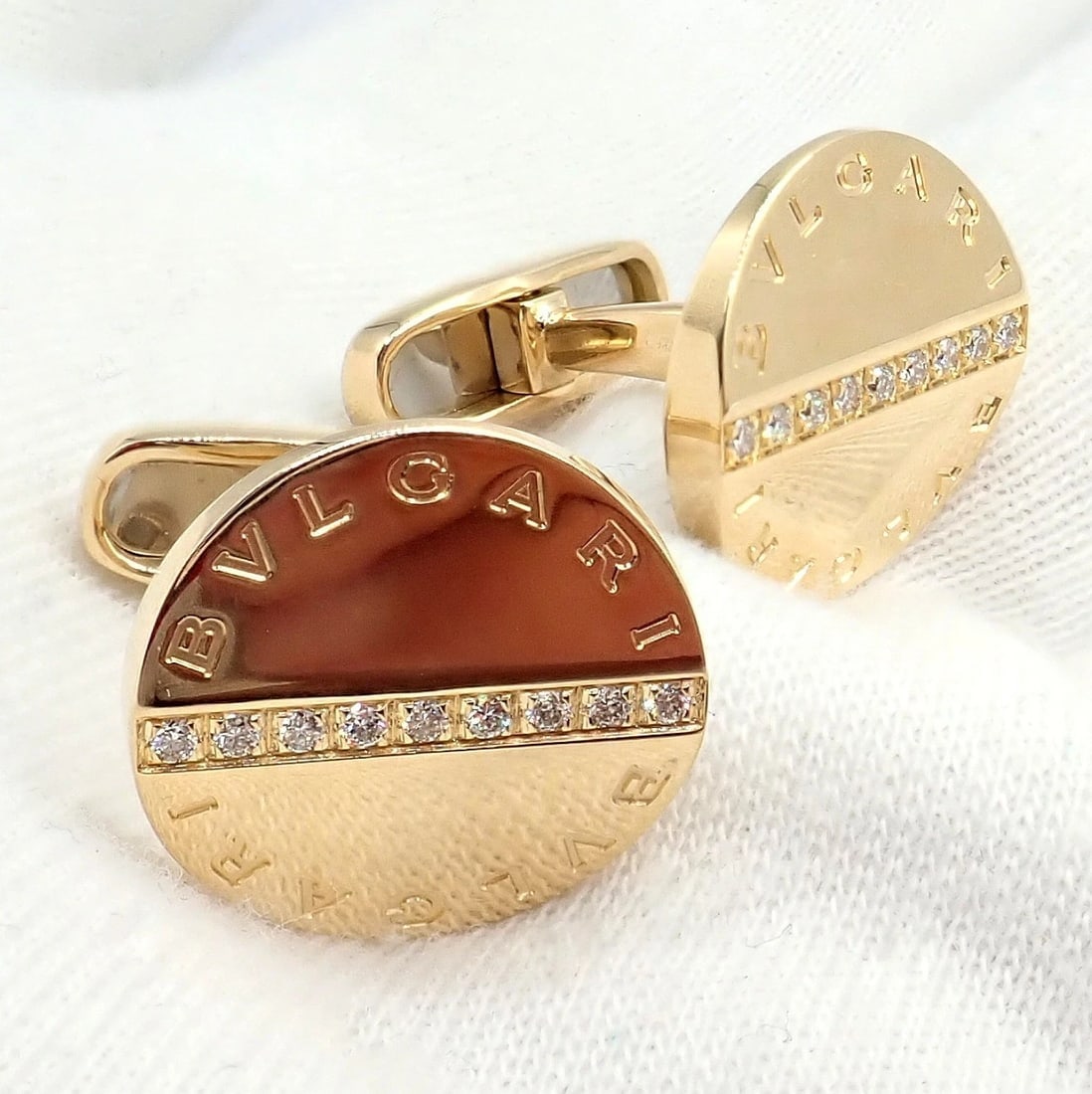 Authentic! Bvlgari Bulgari 18k Yellow Gold Diamond Classic Round Cufflinks - 11