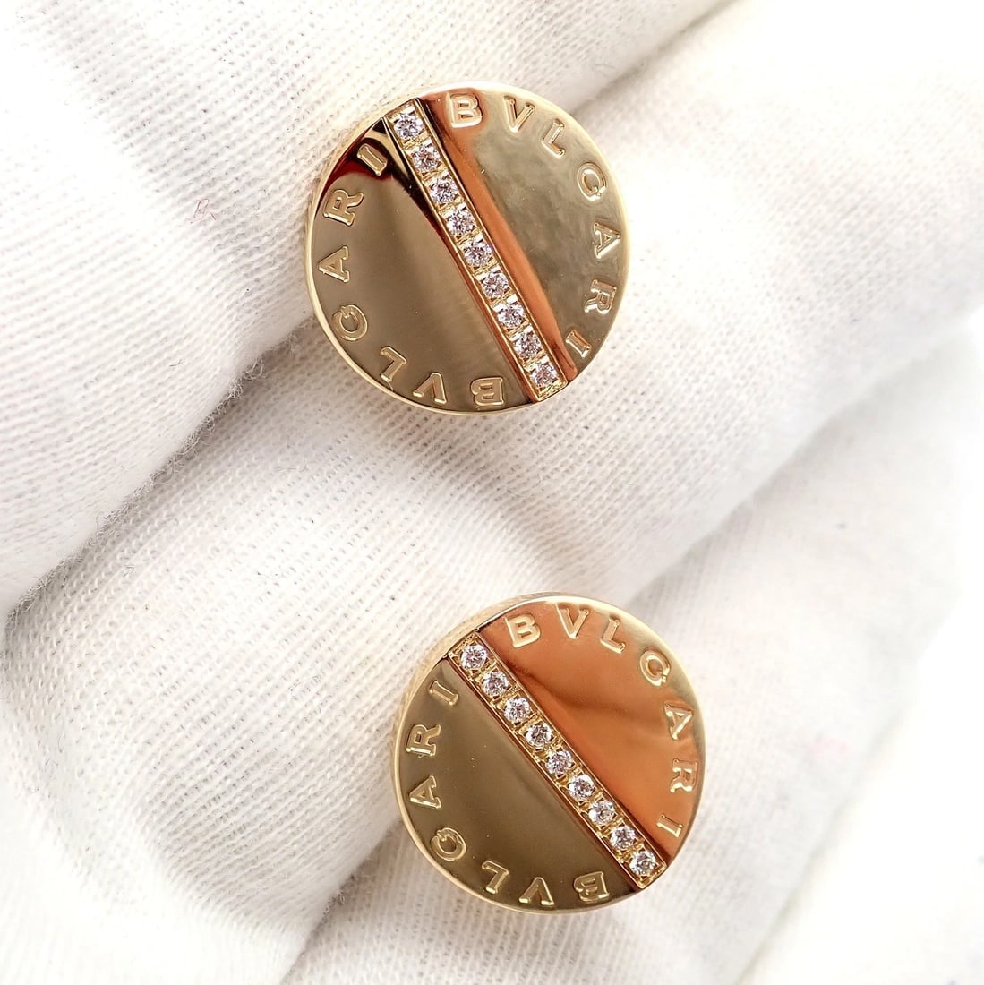 Authentic! Bvlgari Bulgari 18k Yellow Gold Diamond Classic Round Cufflinks - 8