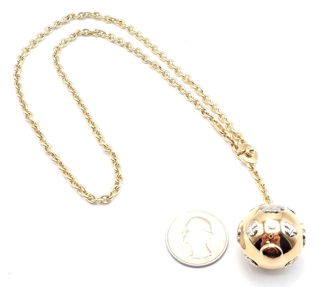 Authentic! Bulgari Bvlgari 18k Yellow Gold Butterfly Globe Pendant Link Chain - 12