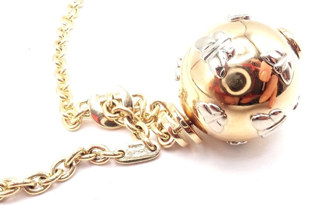 Authentic! Bulgari Bvlgari 18k Yellow Gold Butterfly Globe Pendant Link Chain - 8