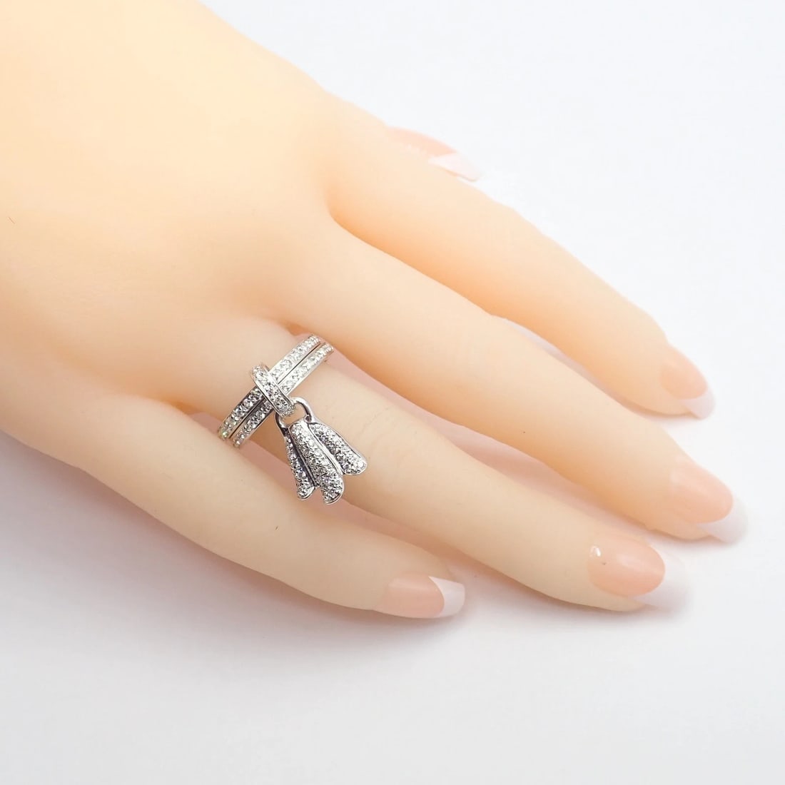 Authentic! Piaget 18k White Gold Diamond Double Band Flower Ring - 11