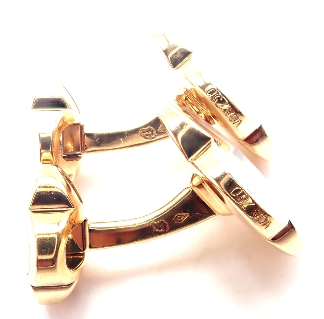 Van Cleef & Arpels 18k Yellow Gold Pure Alhambra Mother Of Pearl Cufflinks Cert. - 10