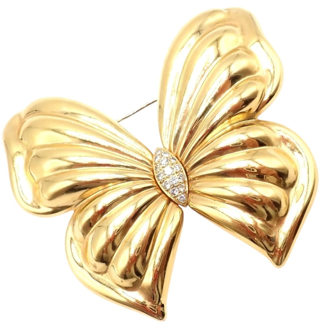 Authentic! Van Cleef & Arpels 18k Yellow Gold Extra Large Butterfly Pin Brooch: Authentic! Van Cleef & Arpels 18k Yellow Gold Extra Large Butterfly Pin Brooch About This Piece: Exuding timeless charm, this Van Cleef & Arpels Extra Large Butterfly brooch is masterfully fashioned