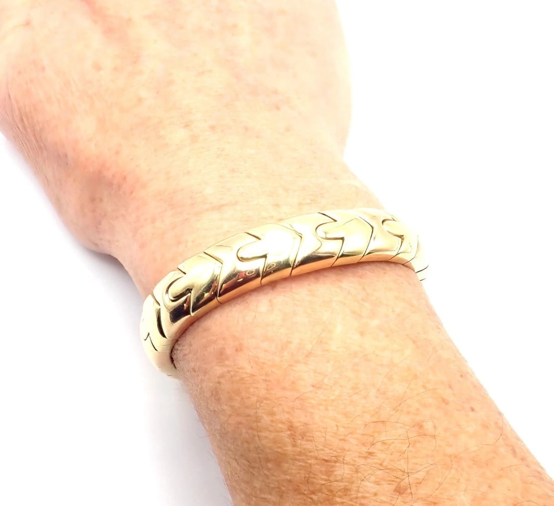 Authentic! Bulgari Bvlgari Alveare 18k Yellow & Rose Gold Bangle Cuff Bracelet - 10