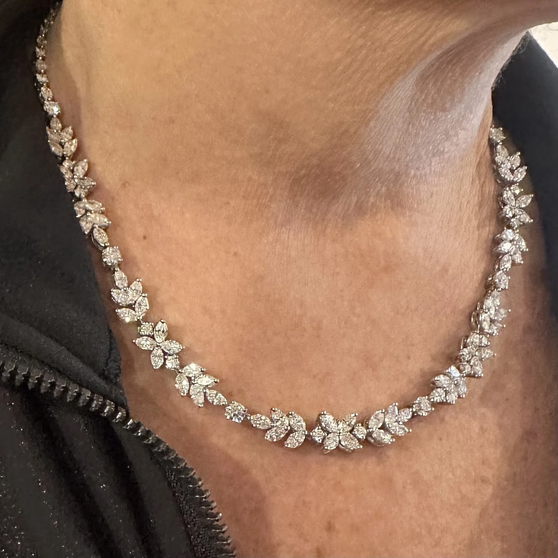 Tiffany & Co Victoria Platinum 15.92ct Diamond Mixed Cluster Necklace Paper - 16
