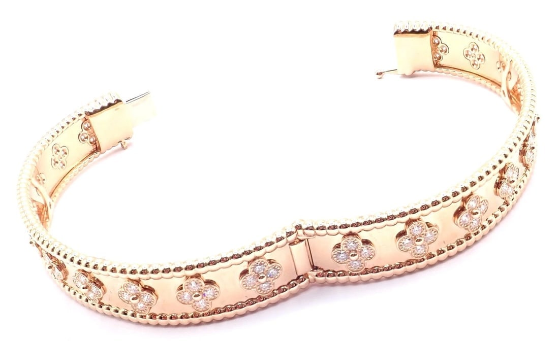Authentic! Van Cleef & Arpels 18k Rose Gold Diamond Clovers Bangle Bracelet - 9