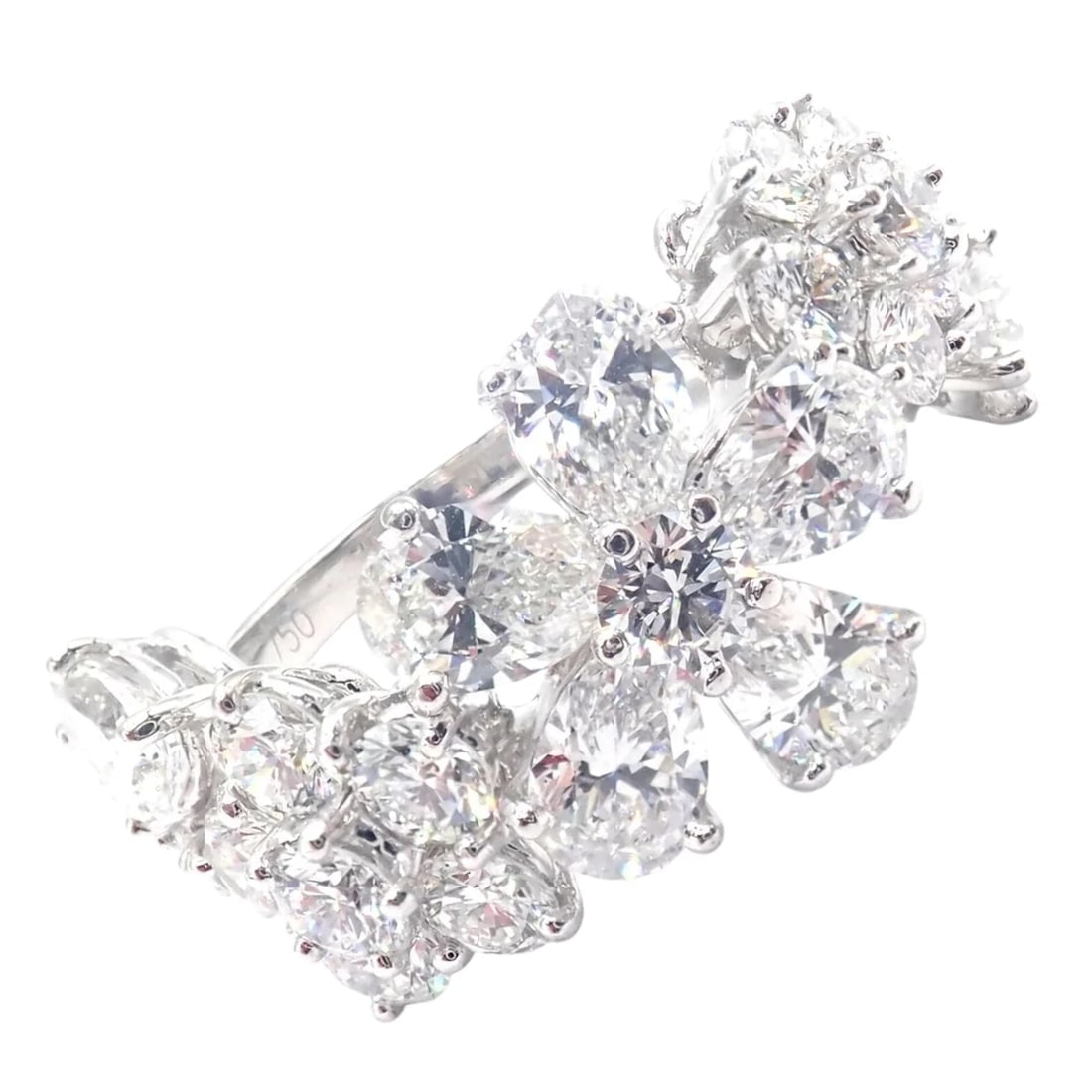 Authentic! Van Cleef & Arpels Folie des Pres 18k White Gold Diamond Flower Ring: Authentic! Van Cleef & Arpels Folie des Pres 18k White Gold Diamond Flower Ring About This Piece: The Van Cleef & Arpels Folie des Pres ring is a masterpiece of jewelry design, meticulously crafted