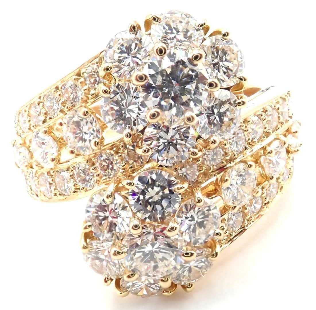 Authentic! Van Cleef & Arpels Snowflake 18k Yellow Gold Diamond Two Flower Ring - 9
