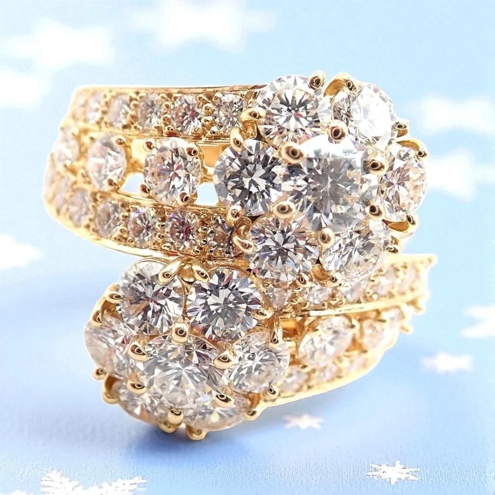 Authentic! Van Cleef & Arpels Snowflake 18k Yellow Gold Diamond Two Flower Ring - 2