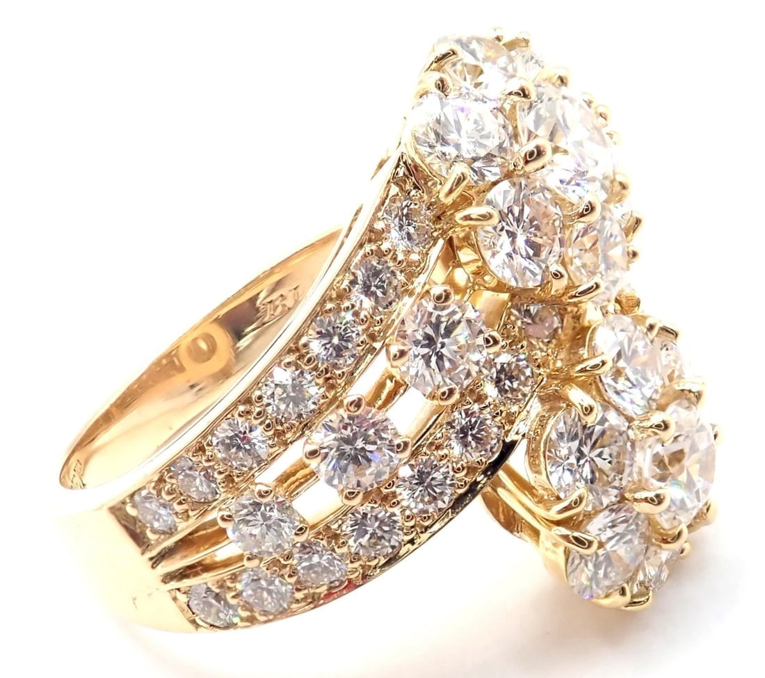 Authentic! Van Cleef & Arpels Snowflake 18k Yellow Gold Diamond Two Flower Ring - 4