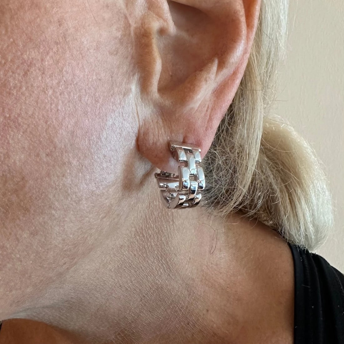 Authentic! Cartier Maillon Panthere 18K White Gold Three Row Link Hoop Earrings - 15