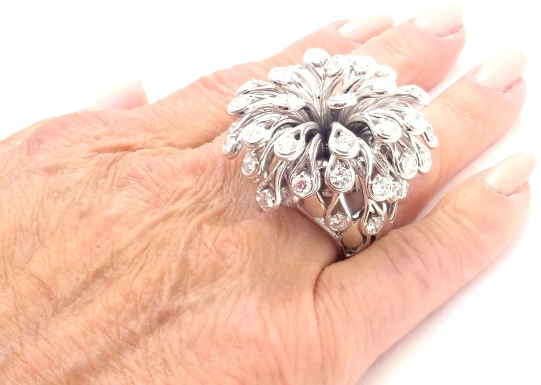 Authentic! Christian Dior 18k White Gold 6.5ct Diamond Large Flower Ring - 12