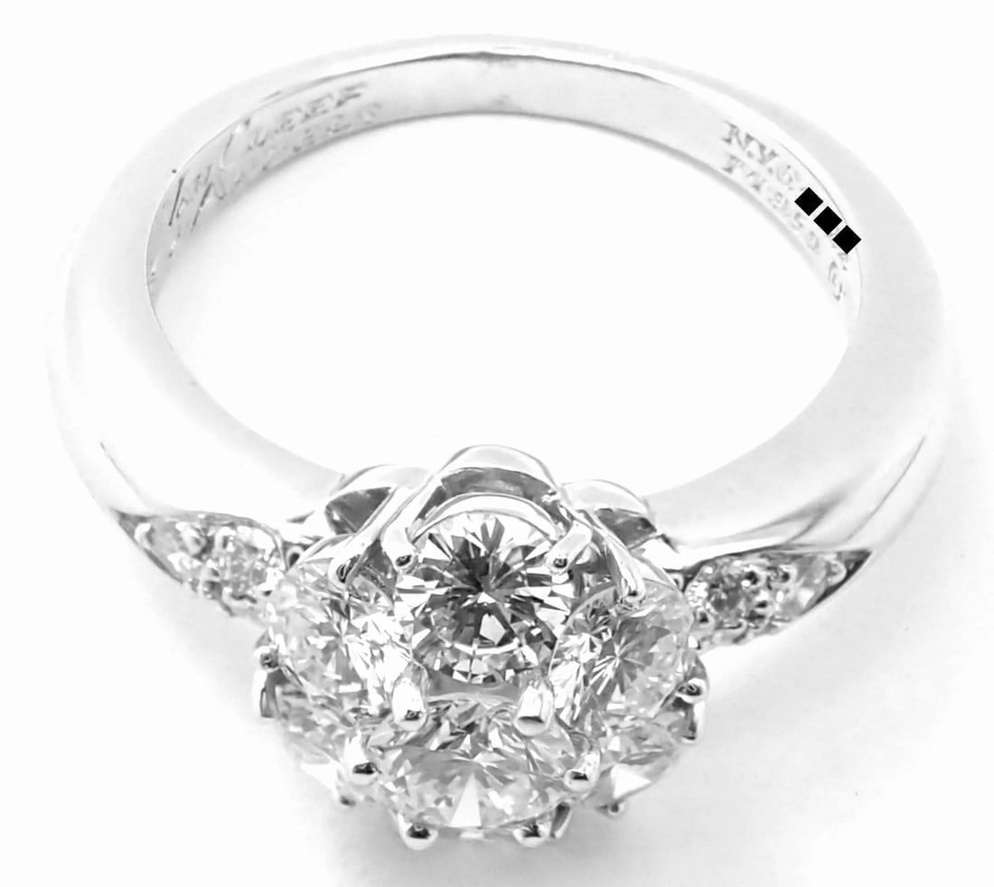 Authentic! Van Cleef & Arpels Platinum Diamond Fleurette Flower Ring - 7