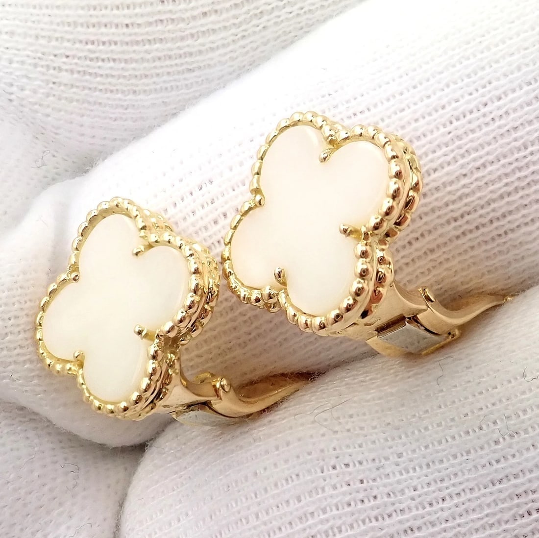 Rare! Van Cleef & Arpels Vintage Alhambra 18k Yellow Gold White Coral Earrings - 13