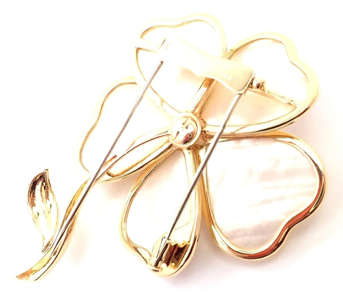 Van Cleef & Arpels Clématite 18k Yellow Gold Diamond Mother of Pearl Pin Brooch - 6