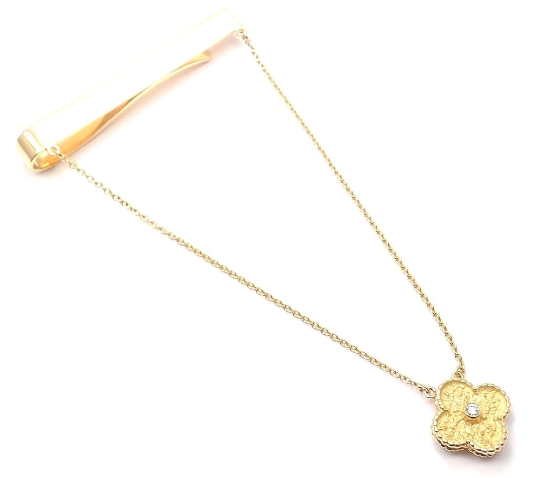 Authentic! Van Cleef & Arpels 18k Yellow Gold Diamond Vintage Alhambra Tie Clip - 3
