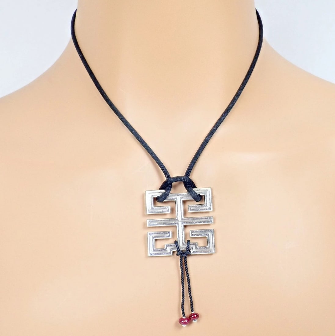 Authentic! Cartier Le Baiser Du Dragon 18k White Gold Ruby Silk Cord Necklace - 11