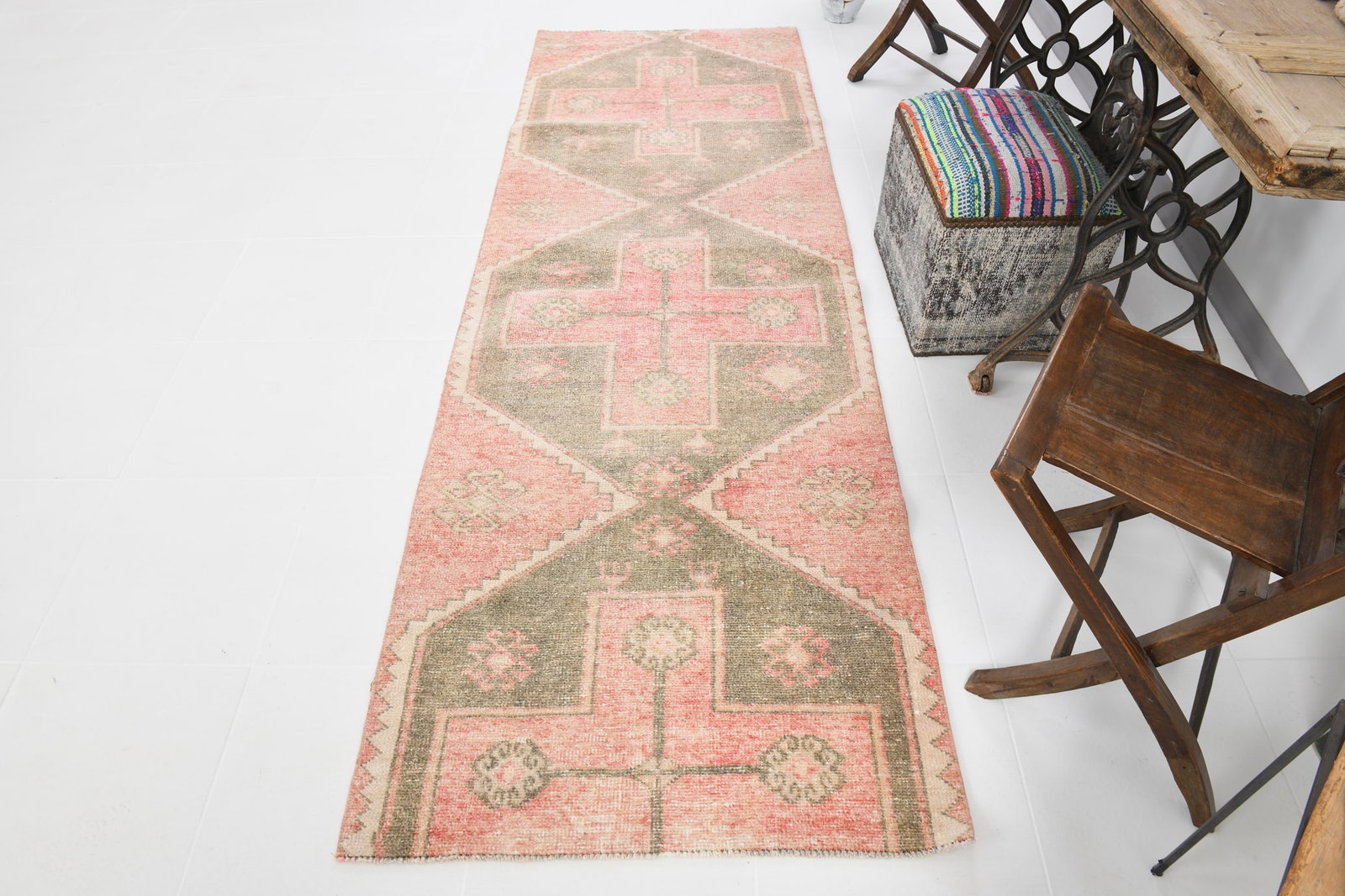2'11'' x 8'11'' Vintage Wool Runner Rug - 20604 - 4