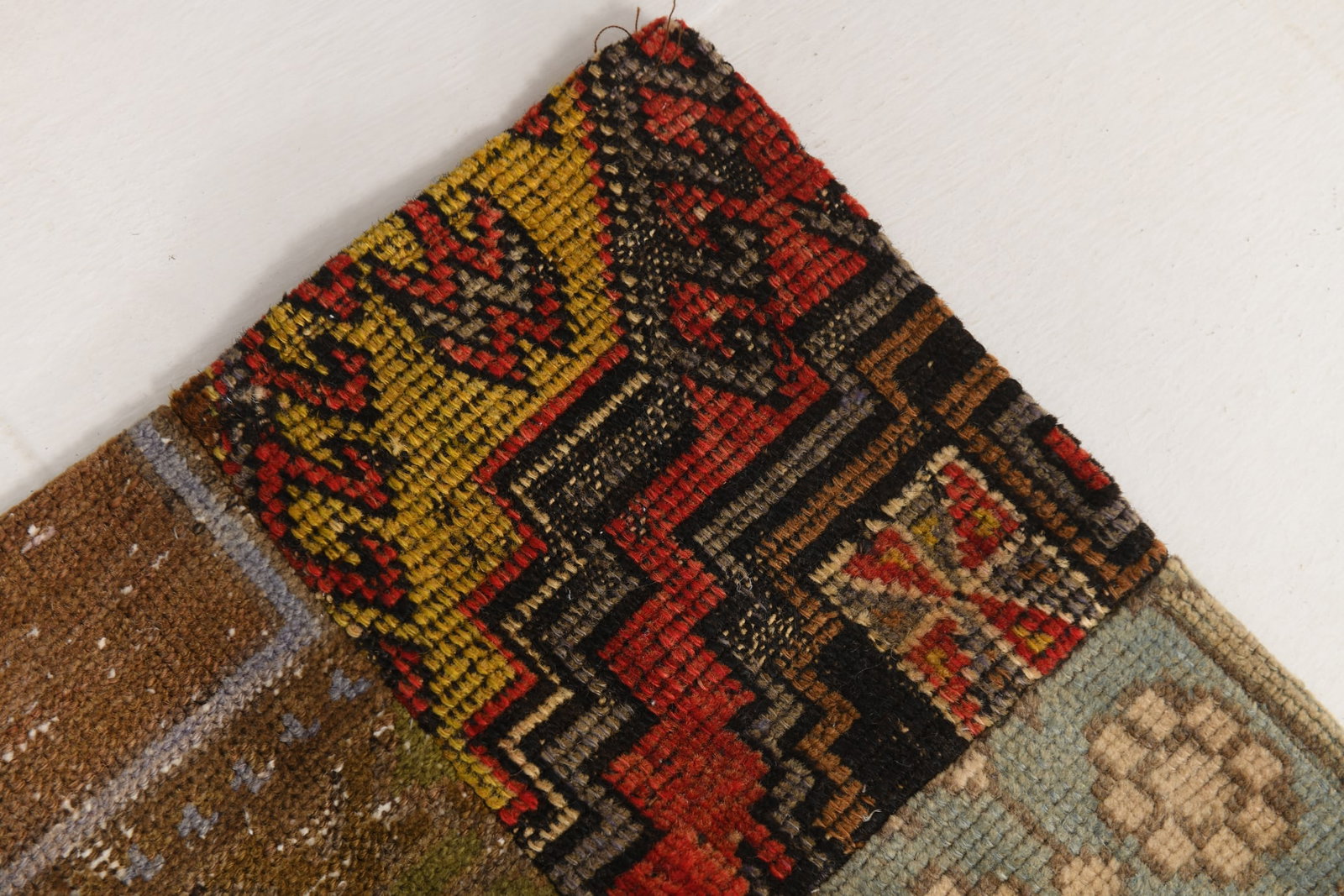 2'3'' x 10'5'' Handmade Vintage Wool Patchwork Rug - 579 - 11