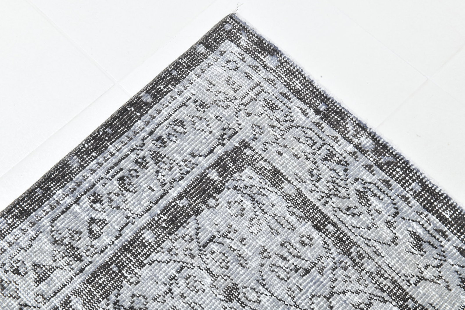 4'10'' x 8'11'' Handmade Vintage Wool Rug - 2988 - 10