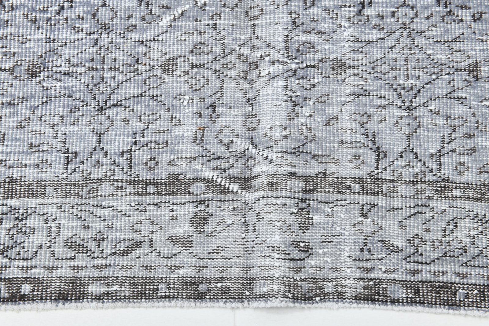 4'10'' x 8'11'' Handmade Vintage Wool Rug - 2988 - 12