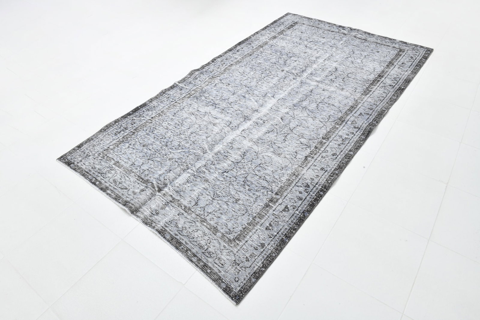 4'10'' x 8'11'' Handmade Vintage Wool Rug - 2988 - 19