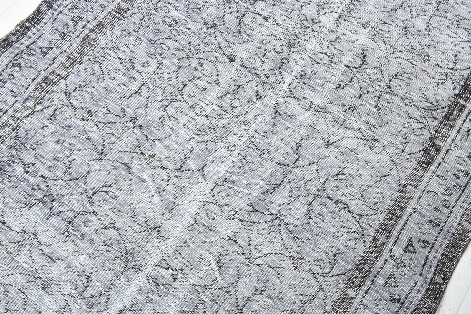 4'10'' x 8'11'' Handmade Vintage Wool Rug - 2988 - 6