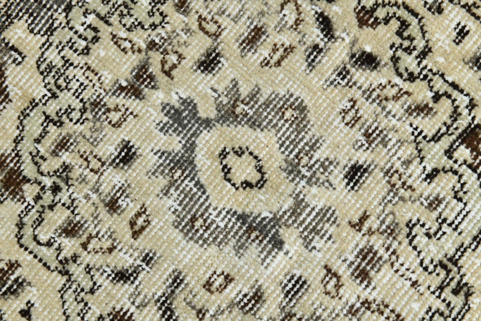 6'6'' x 9'8'' Handmade Vintage Wool Rug - 21498 - 7
