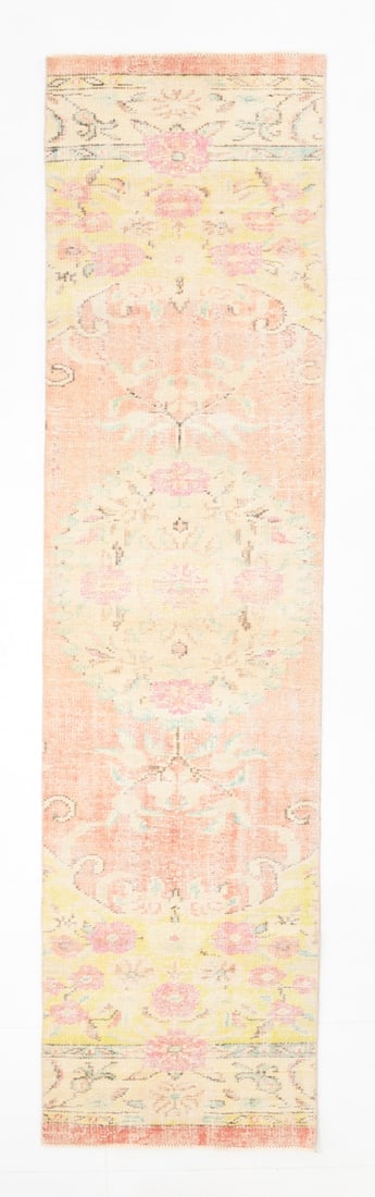 2'5'' x 9'8'' Handmade Vintage Wool Rug - 7137: Title: 2'5'' x 9'8'' Handmade Vintage Wool Rug - 7137 Description:2'5'' x 9'8'' Handmade Vintage Wool Rug - 7137 Origin:Turkiye Date/Period:1960-90 Materials:Wool,Cotton Dimension:2'5''x9'8'' ft,