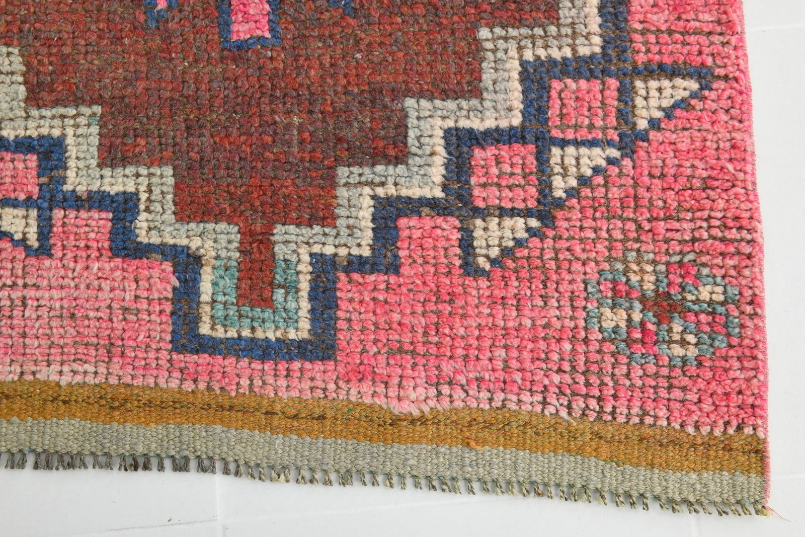 3'1'' x 10'2'' Handmade Vintage Wool Rug - 20607 - 10
