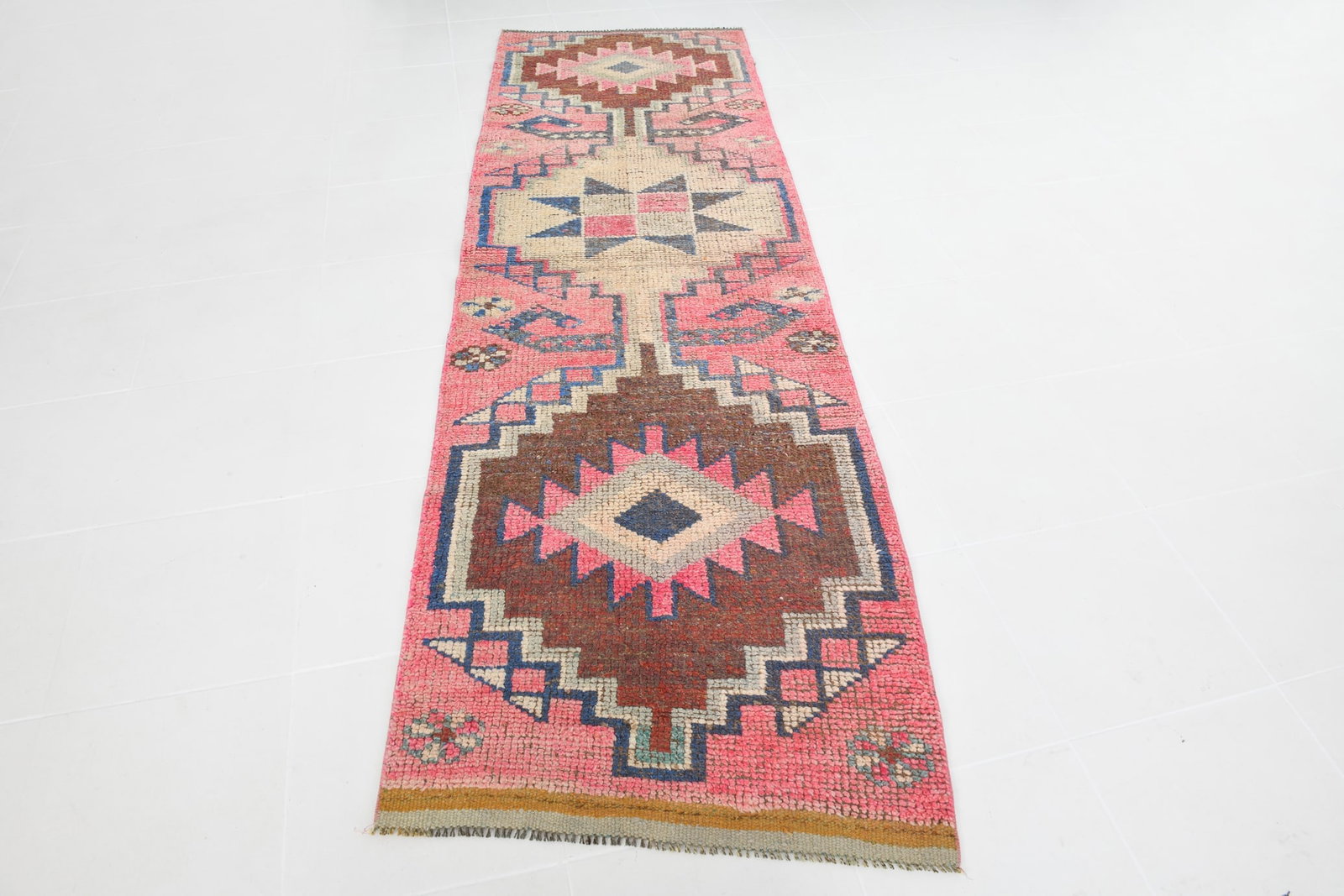 3'1'' x 10'2'' Handmade Vintage Wool Rug - 20607 - 14