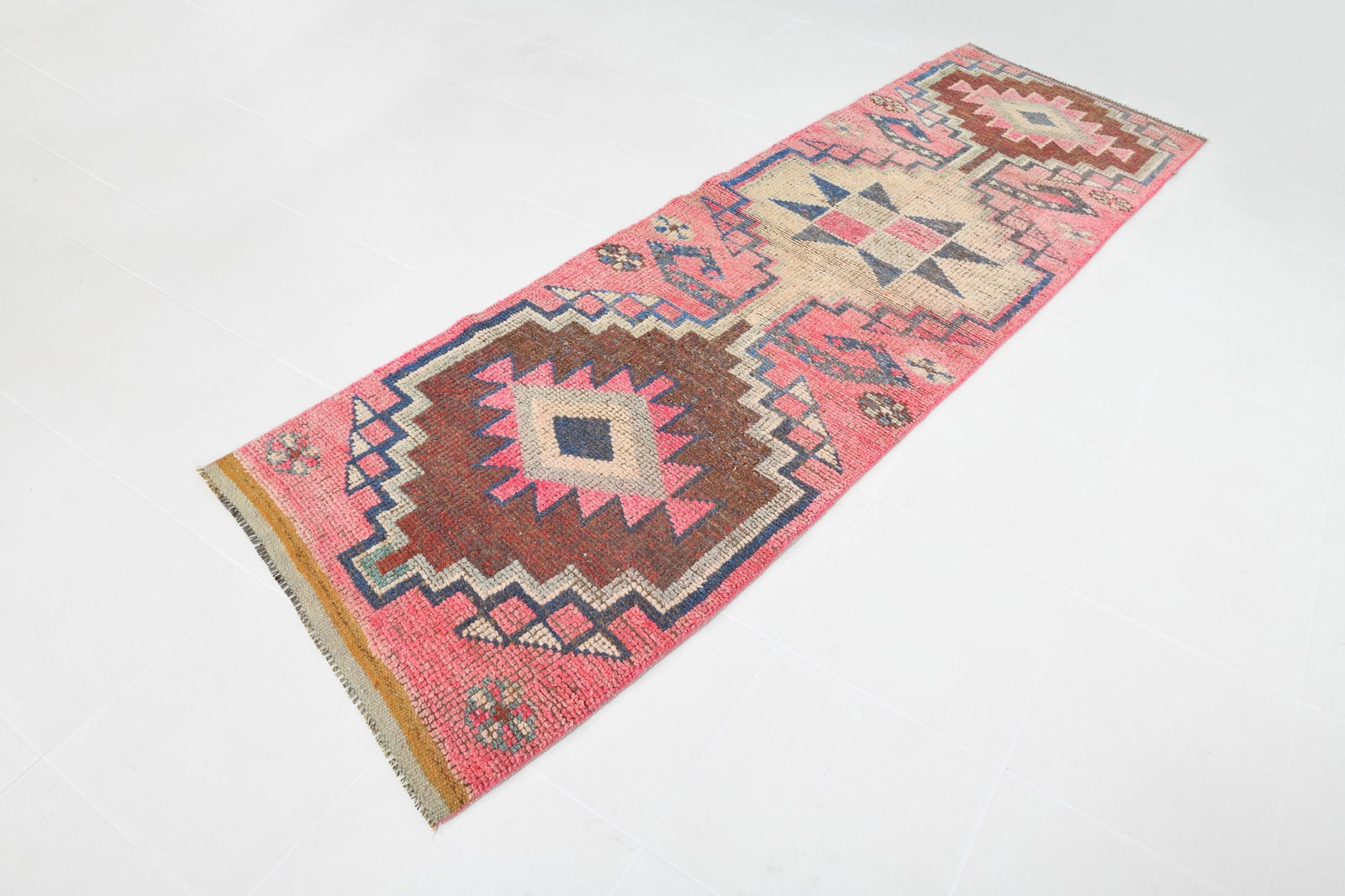 3'1'' x 10'2'' Handmade Vintage Wool Rug - 20607 - 15