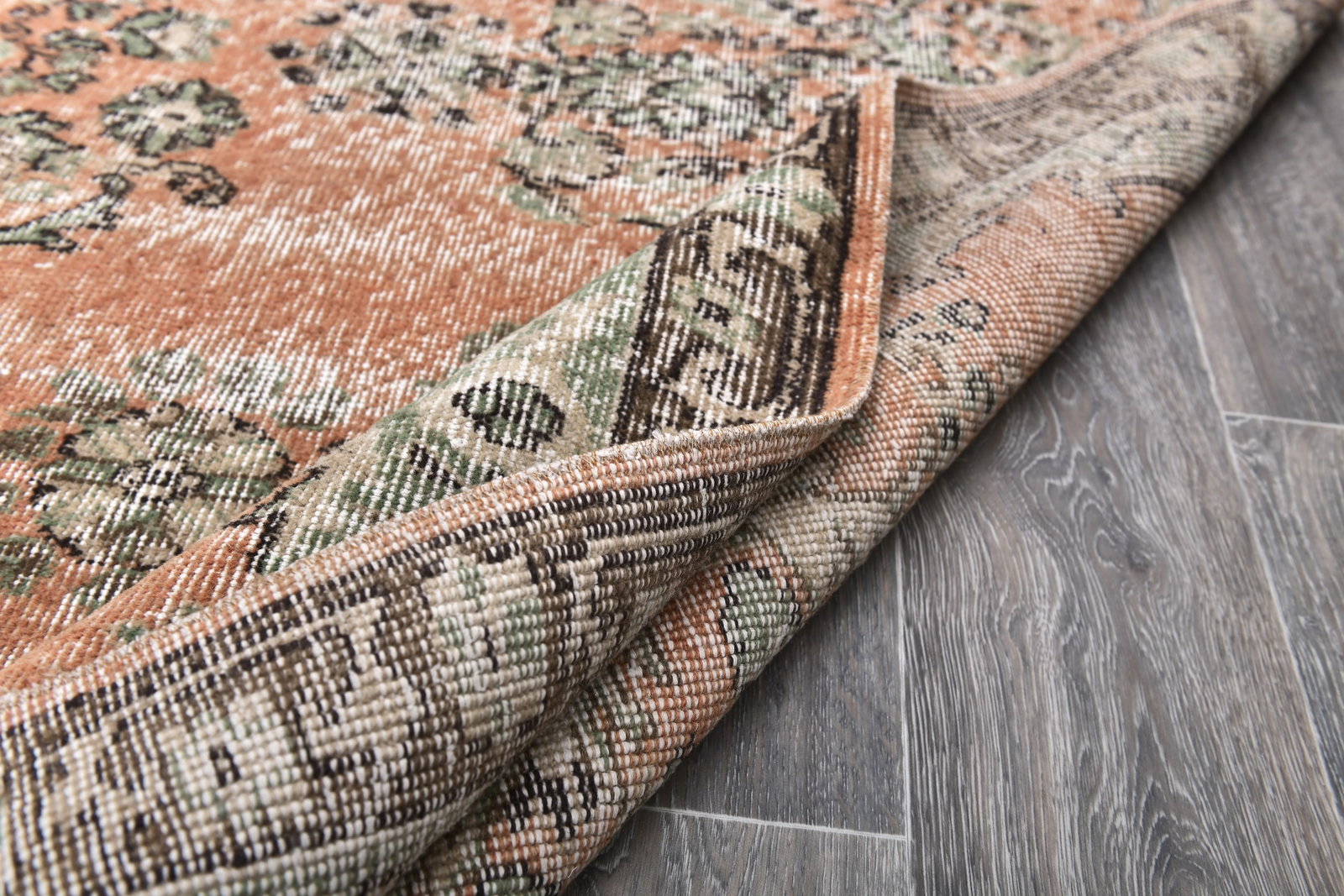 6'7'' x 9'10'' Handmade Vintage Wool Rug - 243823 - 13