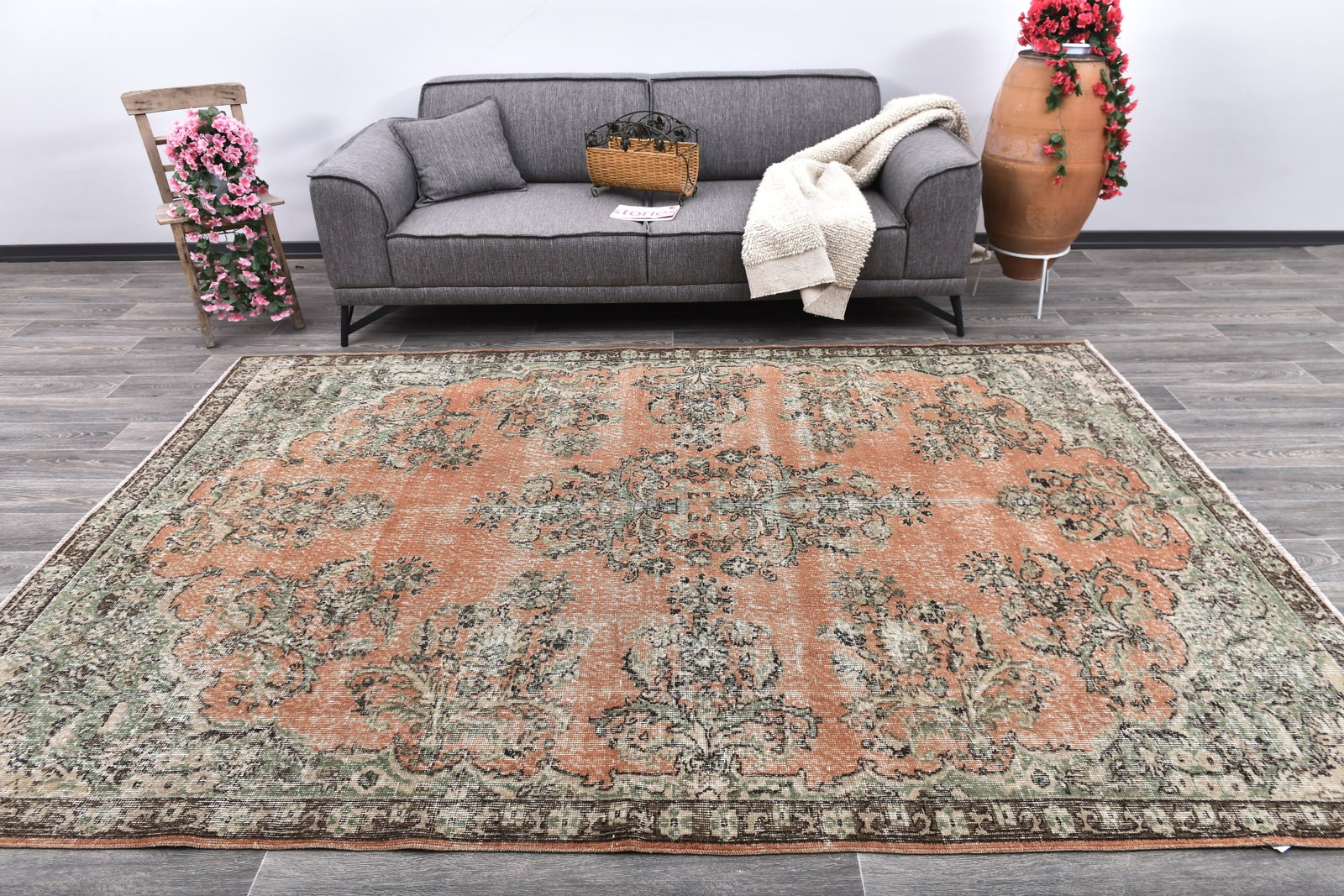 6'7'' x 9'10'' Handmade Vintage Wool Rug - 243823: Title: 6'7'' x 9'10'' Handmade Vintage Wool Rug - 243823 Description:6'7'' x 9'10'' Handmade Vintage Wool Rug - 243823 Origin:Turkiye Date/Period:1960-90 Materials:Wool,Cotton Dimension:6'7''x9'10'' f