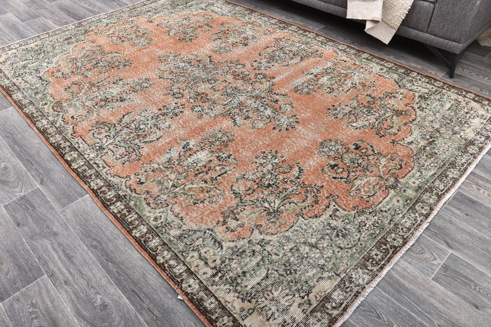 6'7'' x 9'10'' Handmade Vintage Wool Rug - 243823 - 2