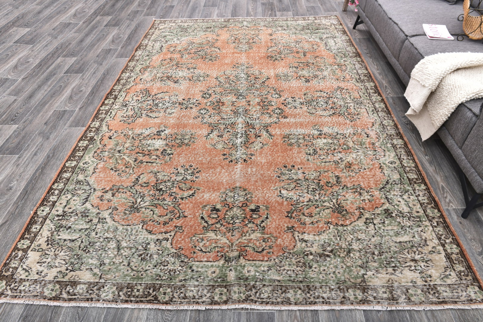6'7'' x 9'10'' Handmade Vintage Wool Rug - 243823 - 3