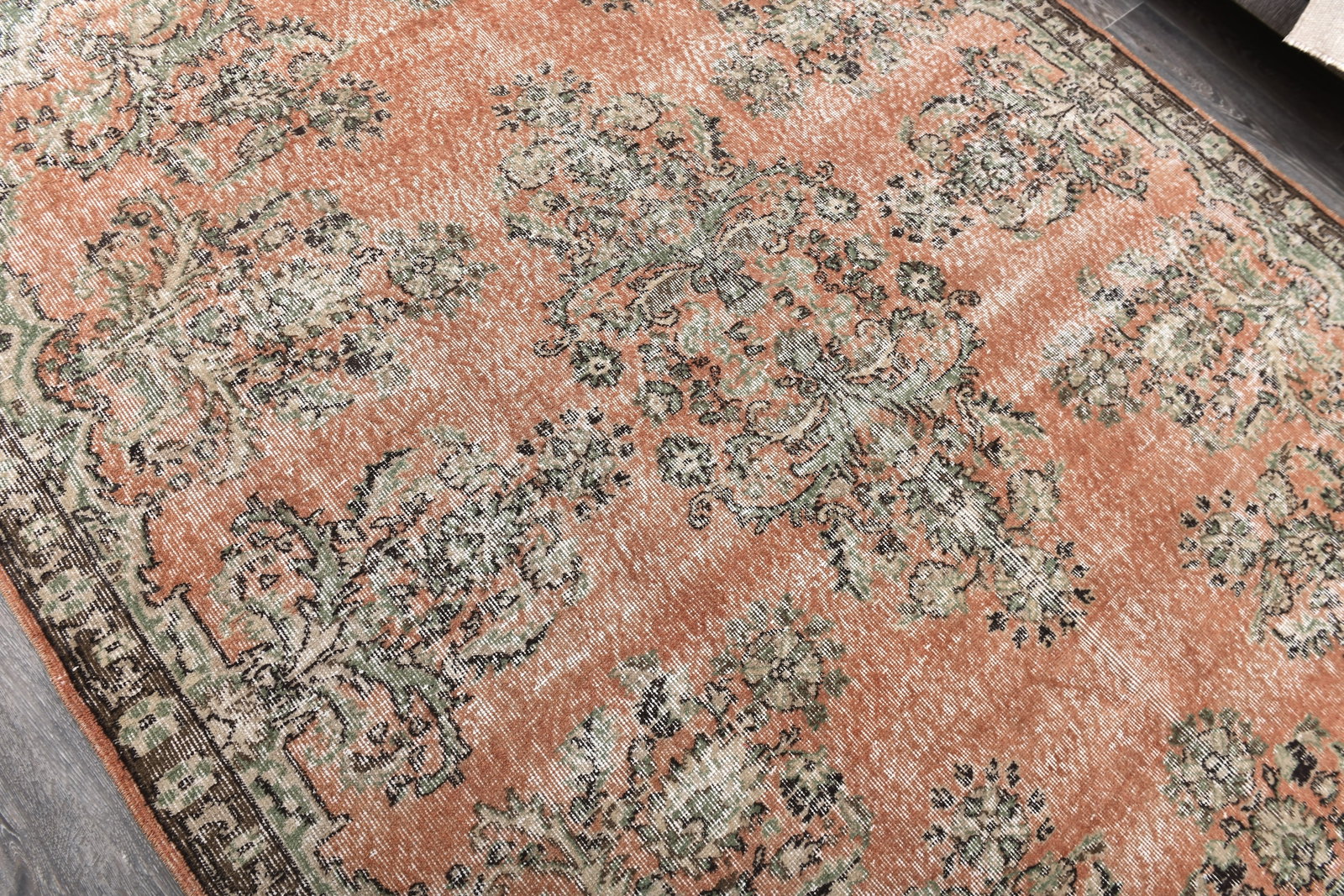 6'7'' x 9'10'' Handmade Vintage Wool Rug - 243823 - 4