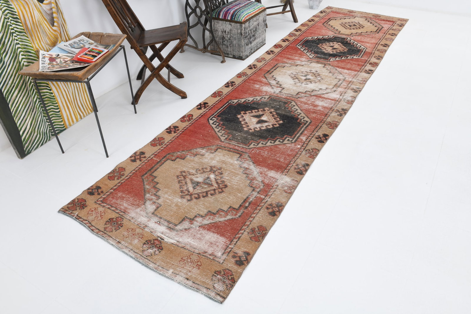 3'2'' x 13'0'' Handmade Vintage Wool Rug - 23027 - 4
