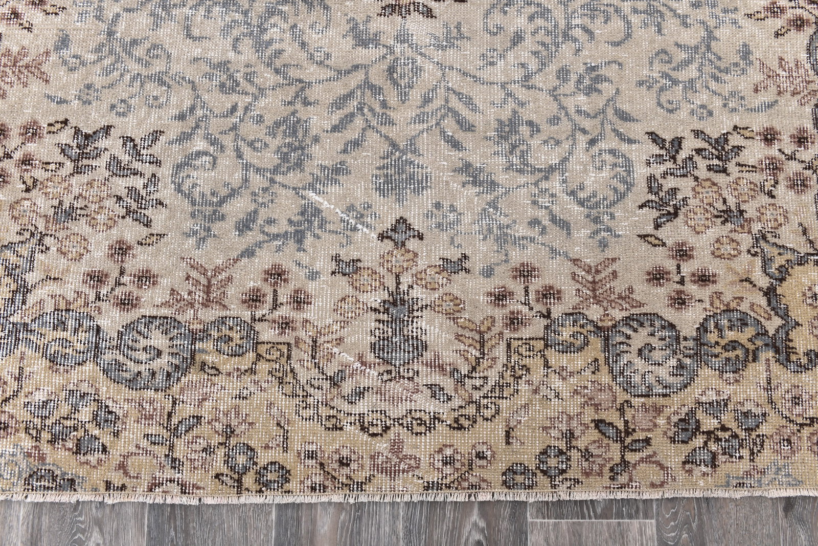 5'4'' x 8'10'' Handmade Vintage Wool Rug - 243993 - 10