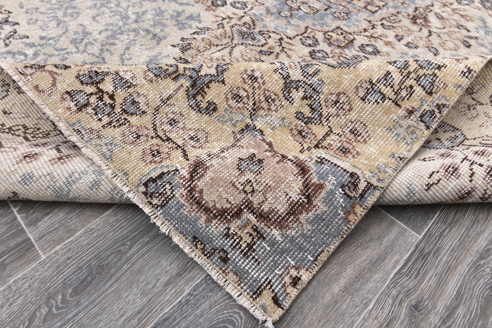 5'4'' x 8'10'' Handmade Vintage Wool Rug - 243993 - 13
